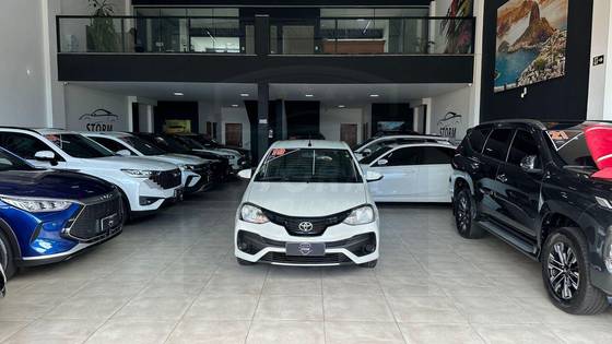 TOYOTA ETIOS 1.5 X PLUS 16V FLEX 4P AUTOMÁTICO